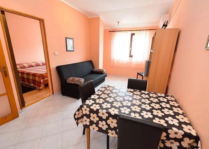 In - Istrien 10864 * Pula