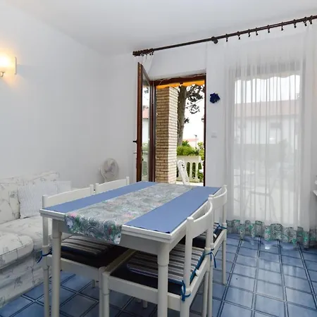In Pula/istrien 10864