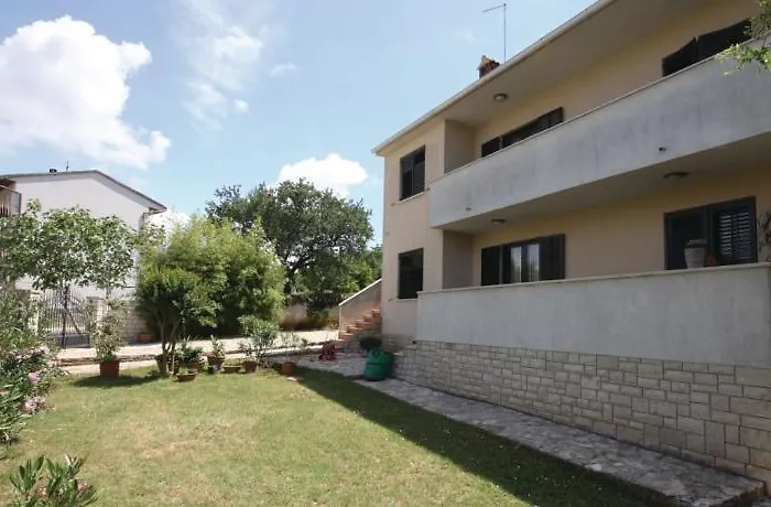 In - Istrien 10864 * Pula